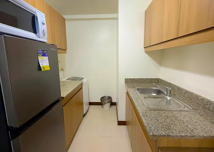 Vincondotel Near Bgc 2br Fairlane *
