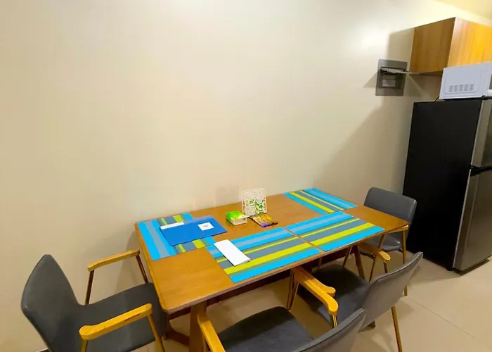 Vincondotel Near Bgc 2br Fairlane Apartamento *